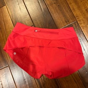 Lululemon Speed Up Red Shorts. Size 4. 2.5 inch